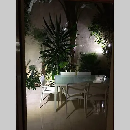 Vive La Playa Y La Noche De Aqui * Sitges