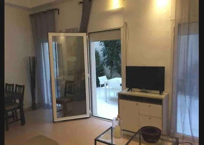 Vive La Playa Y La Noche De Aqui Sitges