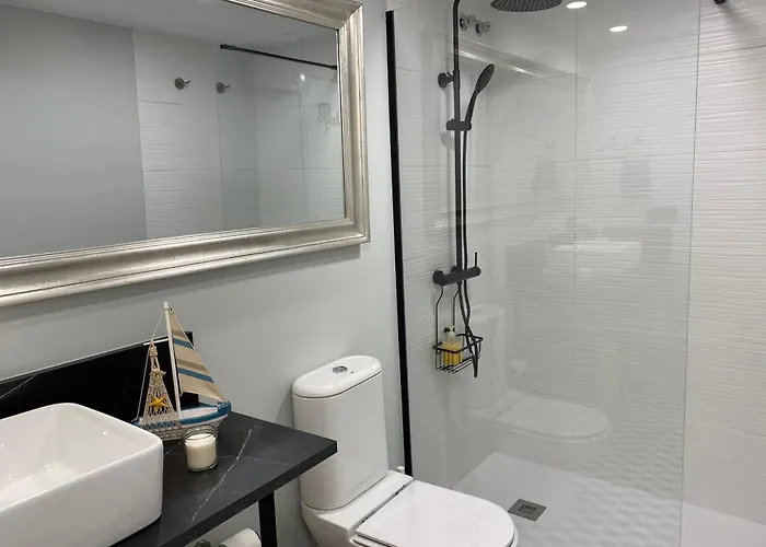 Vive La Playa Y La Noche De Aquí