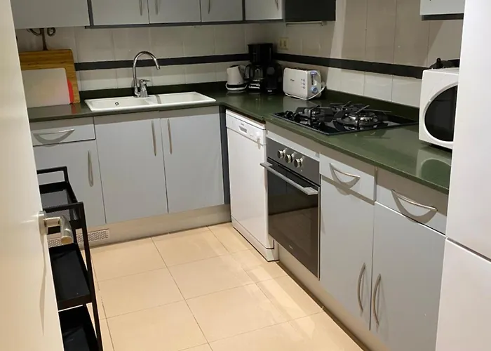 Vive La Playa Y La Noche De Aquí Sitges